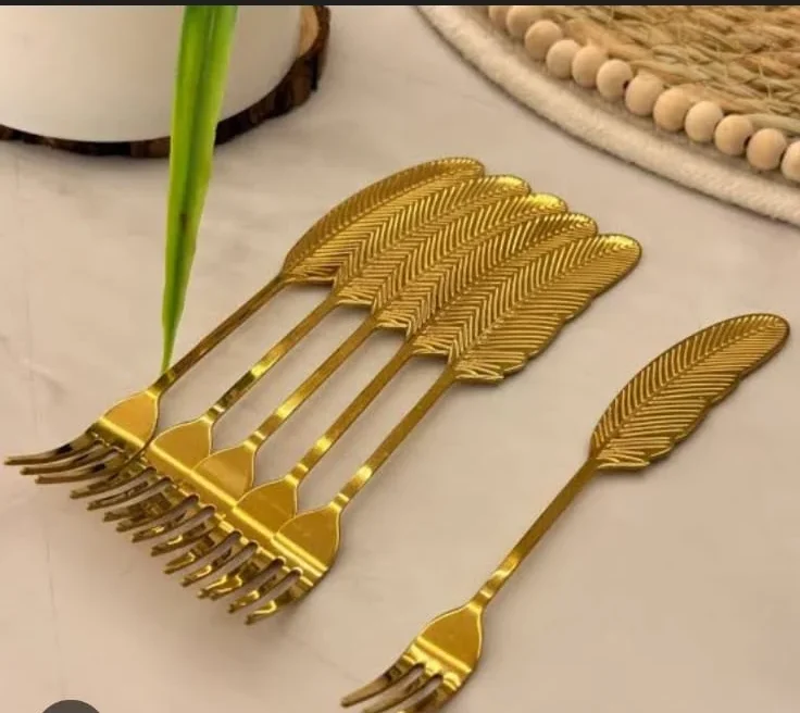 1474000000701 (2) طقم شوكة دهبي ريشة 6 قطع AH - الصورة 1