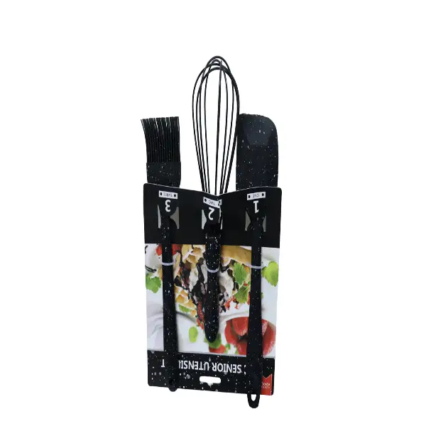 Spatula-paintbrush-and-silicone-egg-beater اسباتولا وفرشة دهان ومضرب بيض سيليكون - الصورة 1